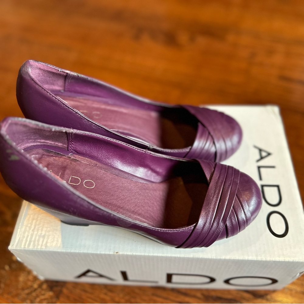 Purple aldo wedge shoes- gently worn